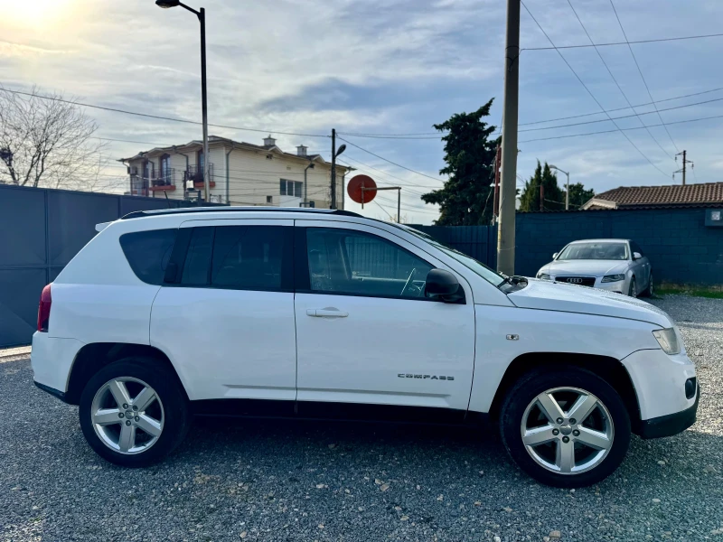 Jeep Compass 2.2 CDI, снимка 3 - Автомобили и джипове - 52626169