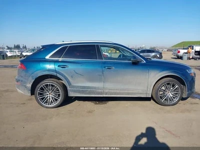Audi Q8 55 PREMIUM | ЦЕНА ДО БЪЛГАРИЯ | , снимка 12 - Автомобили и джипове - 53728361