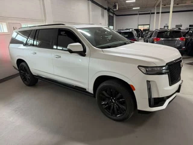 Cadillac Escalade * Sport Platinum * АВТОКРЕДИТ* , снимка 3 - Автомобили и джипове - 56195452
