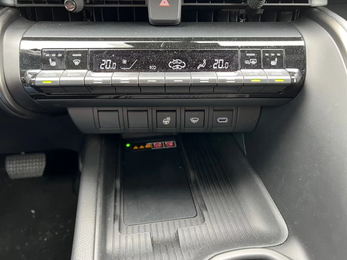 Toyota C-HR 1.8/HYBRID/140HP/LED/ACC/CAM/CRPLAY/KLESS/DAB/505f | Mobile.bg   14