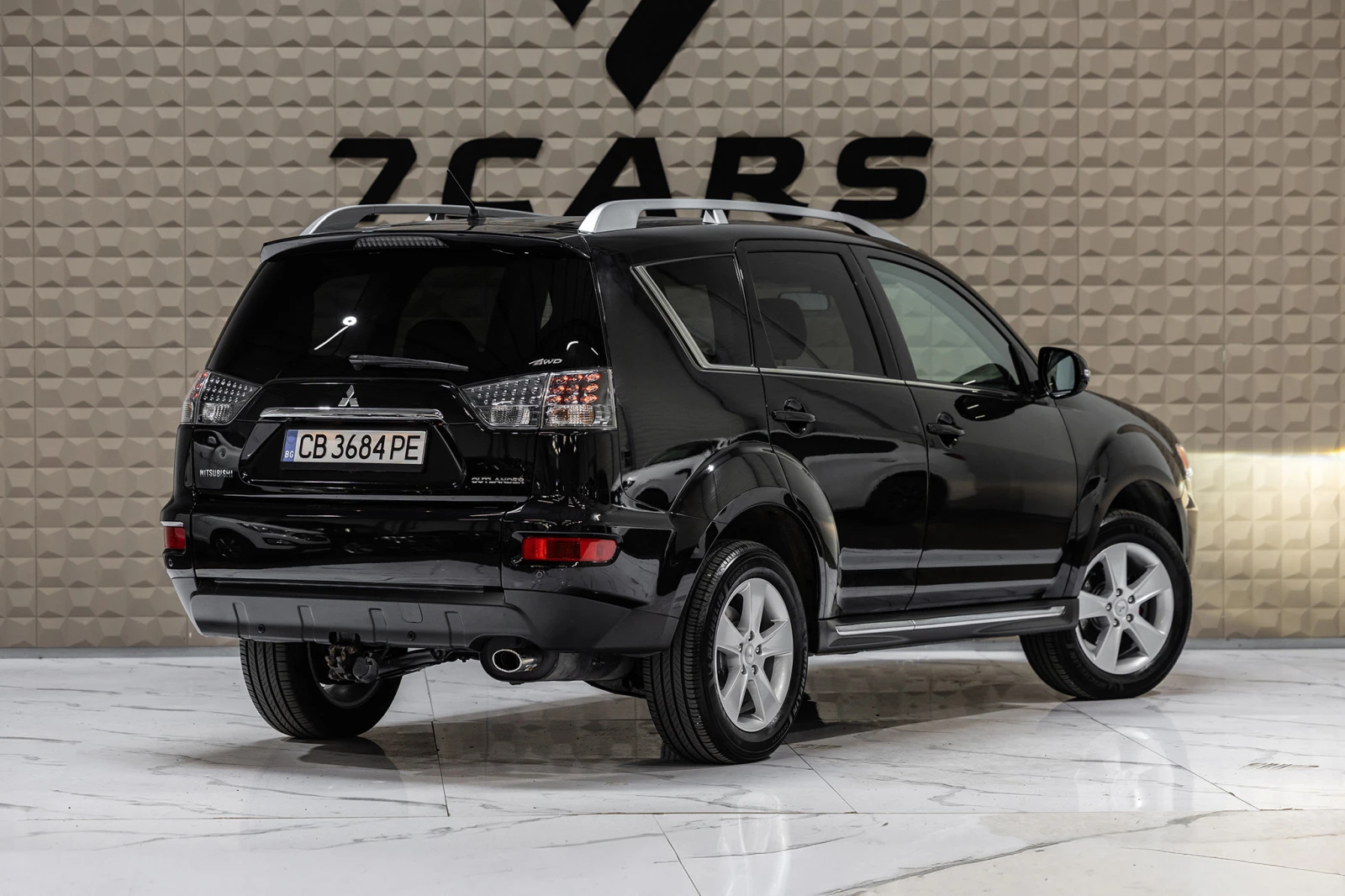 Mitsubishi Outlander  - изображение 2