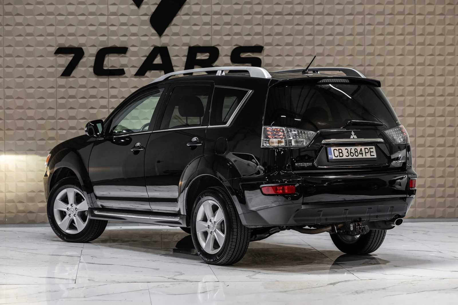 Mitsubishi Outlander  - изображение 5