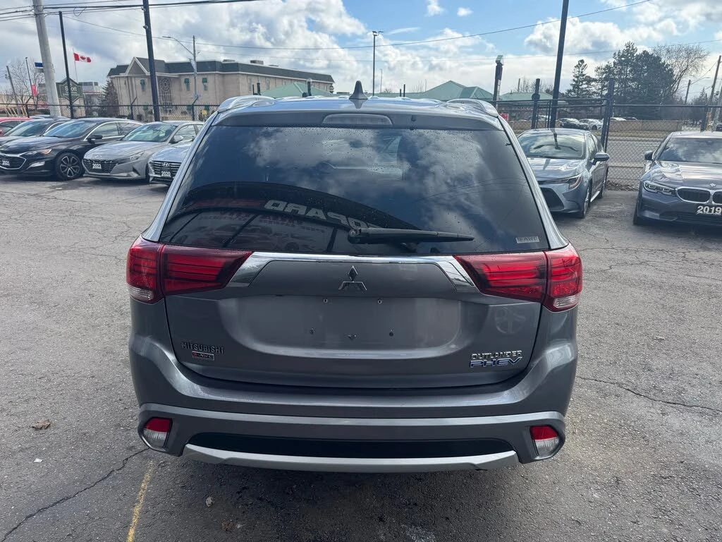 Mitsubishi Outlander * АВТО КРЕДИТ* ЦЕНА ДО БГ * СЕРВИЗНА ИСТОРИЯ *  - изображение 5