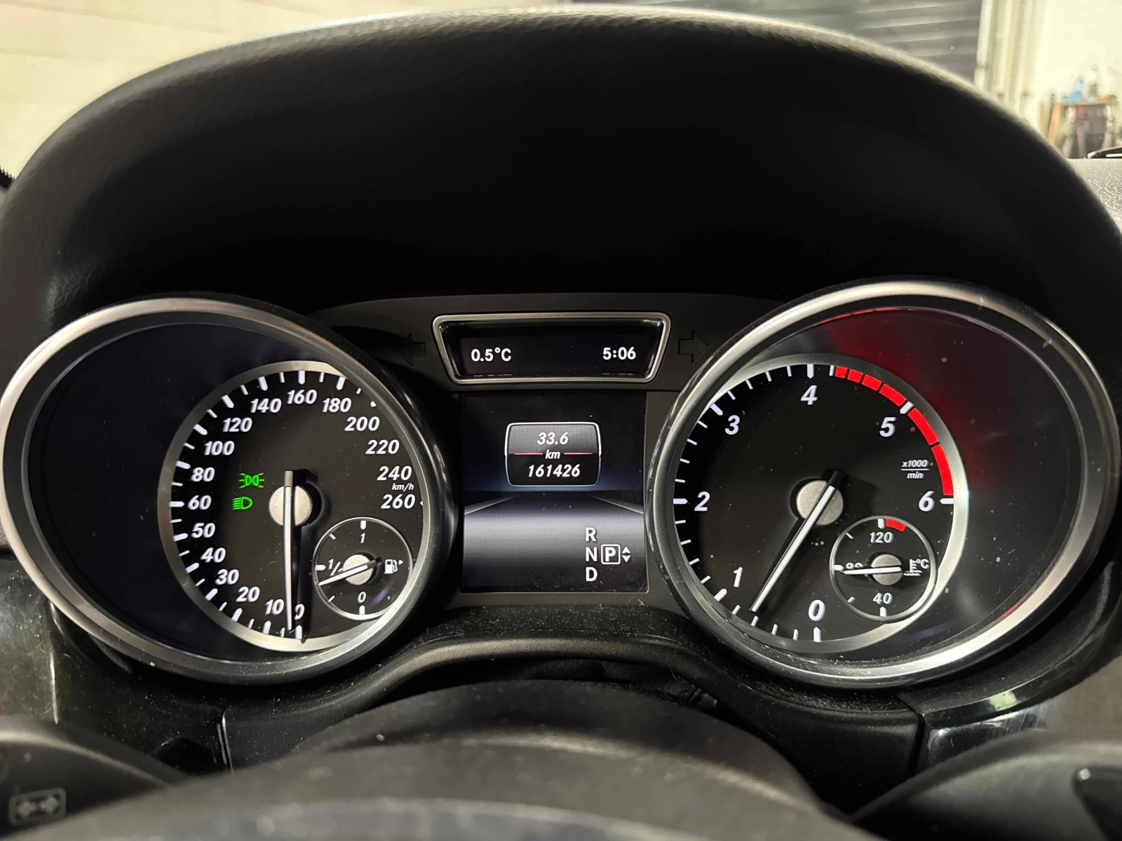 Mercedes-Benz ML 350 DIESEL * ПАНОРАМА * 360CAM * СЕРВИЗНА ИСТОРИЯ * , снимка 9 - Автомобили и джипове - 53959588