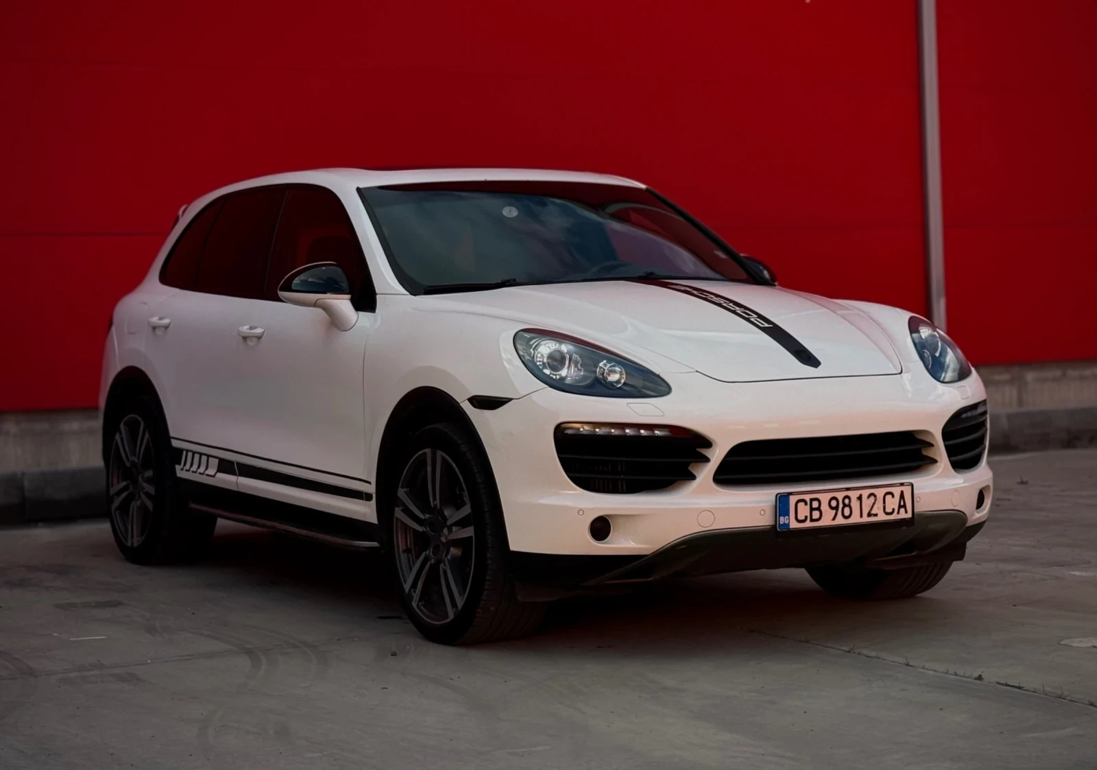 Porsche Cayenne 3.0D GTS, снимка 3 - Автомобили и джипове - 54096123