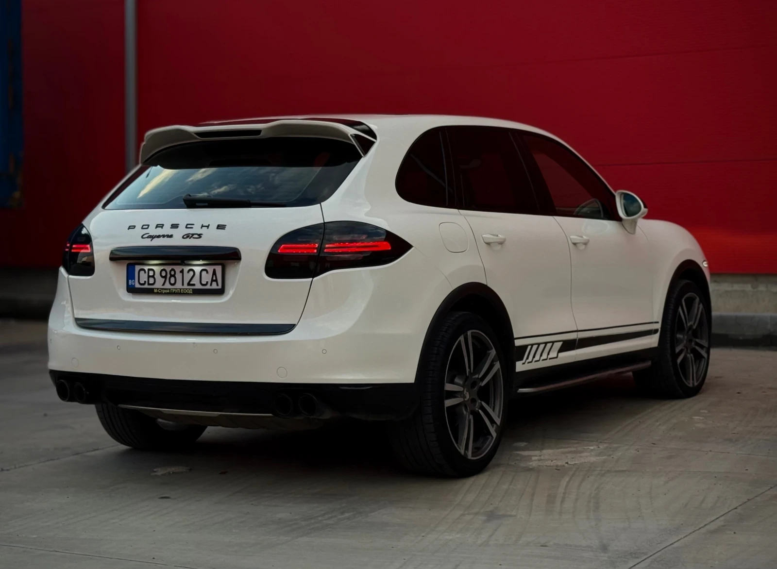Porsche Cayenne 3.0D GTS, снимка 7 - Автомобили и джипове - 54096123