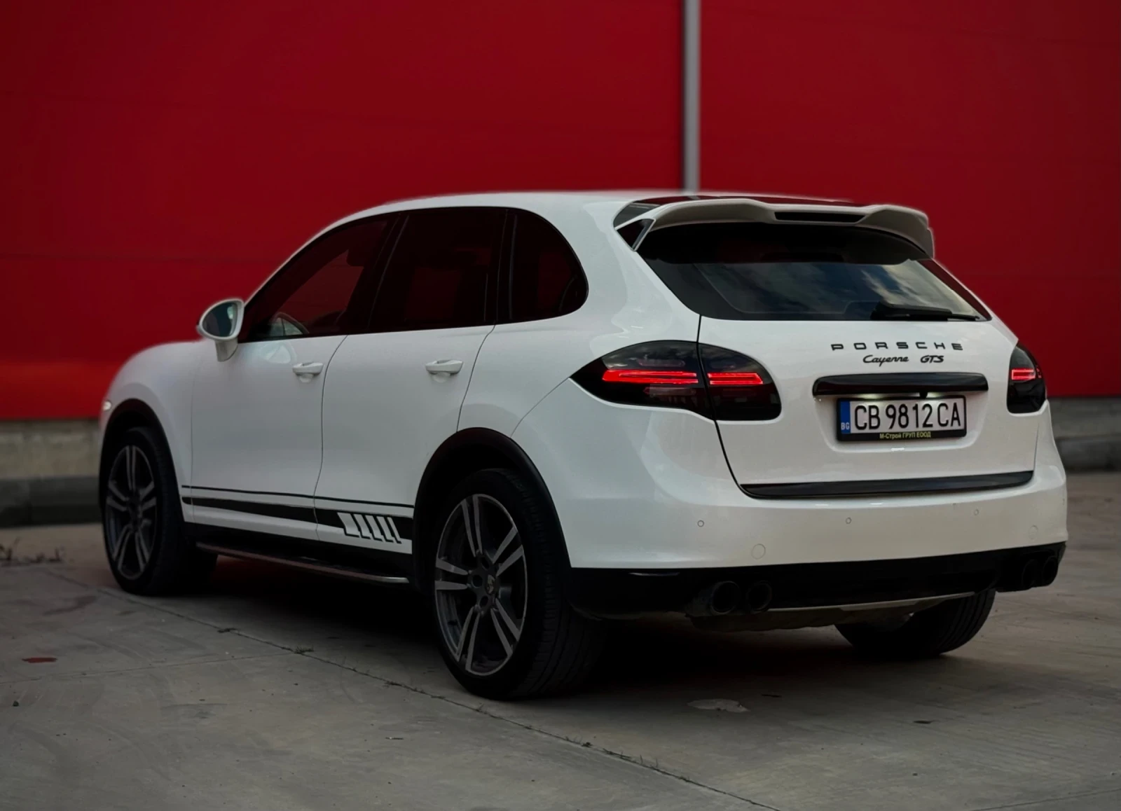 Porsche Cayenne 3.0D GTS, снимка 6 - Автомобили и джипове - 54096123