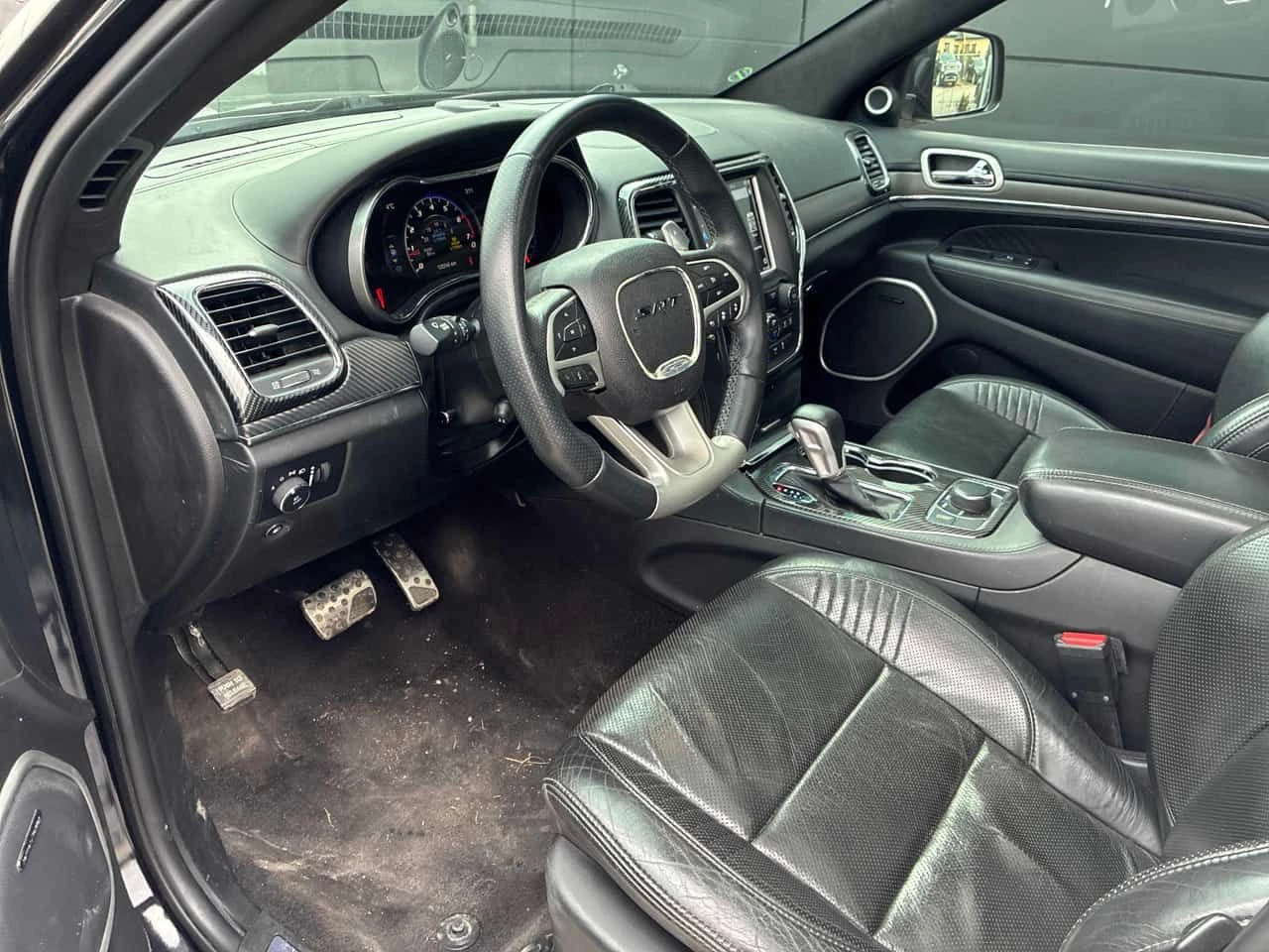 Jeep Grand cherokee SRT / ДИСТРОНИК / Harman Kardon / КАМЕРА , снимка 5 - Автомобили и джипове - 54127007