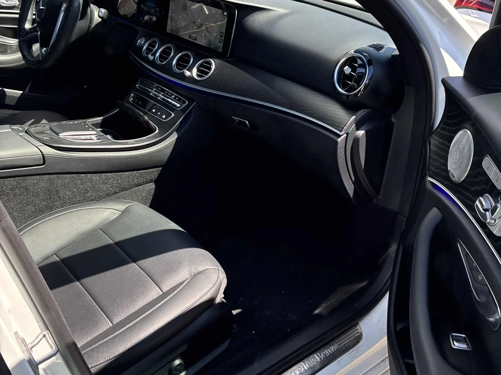 Mercedes-Benz E 350, снимка 14 - Автомобили и джипове - 54278457