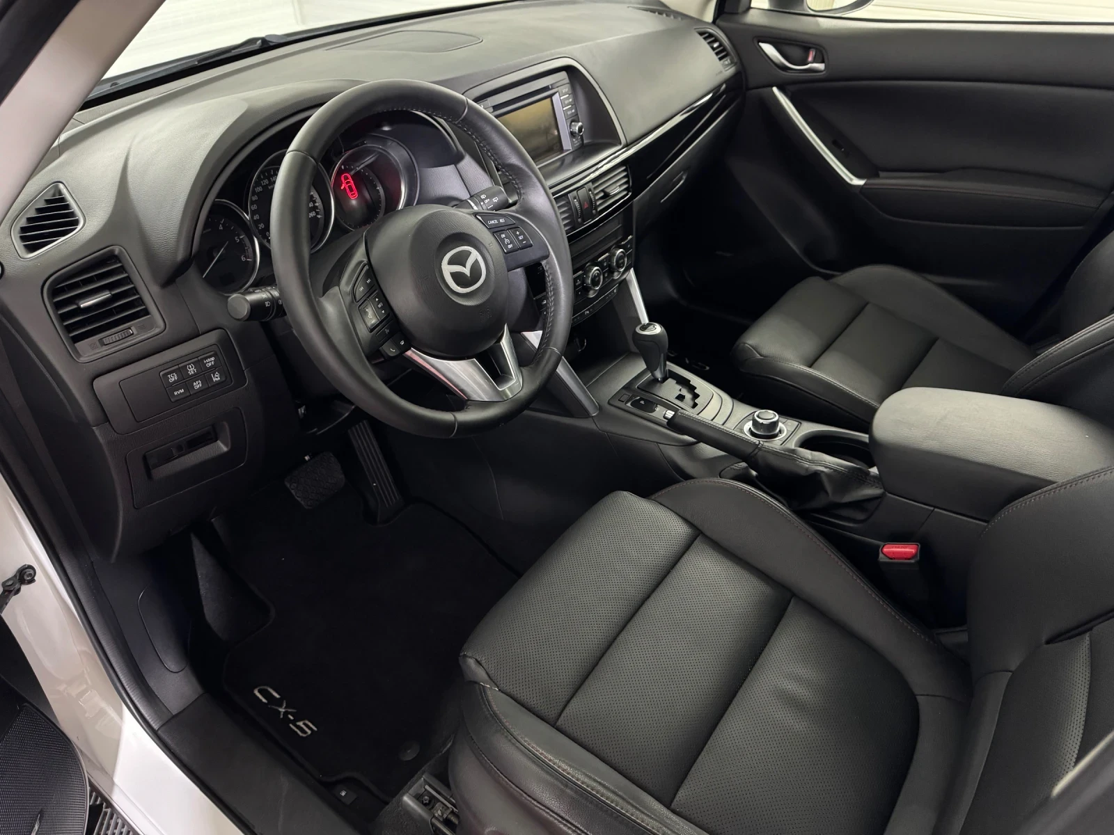 Mazda CX-5 2.2 SKYACTIV-D 4WD - EXCEED EDITON - 110.000 km!, снимка 9 - Автомобили и джипове - 54586154