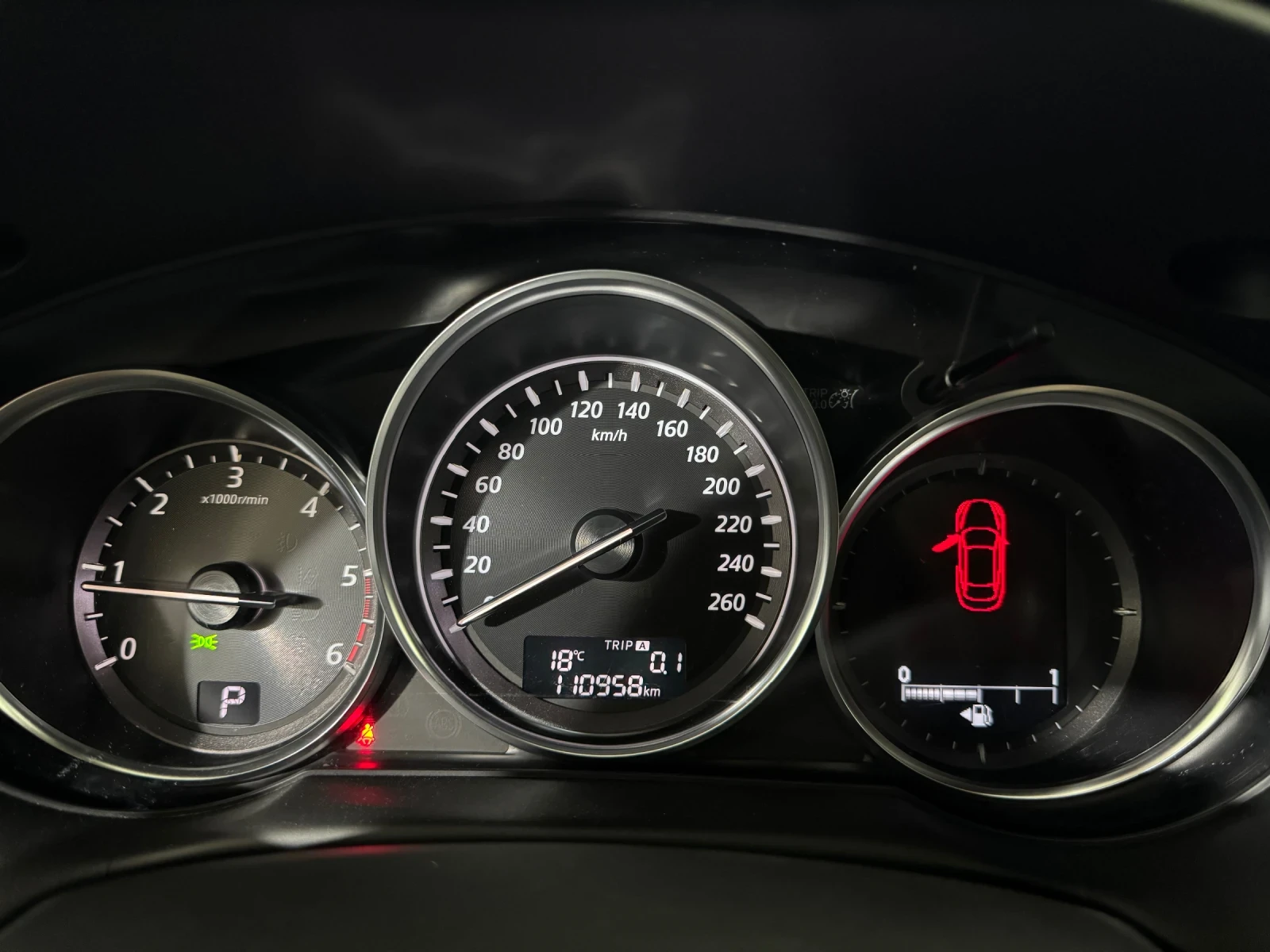 Mazda CX-5 2.2 SKYACTIV-D 4WD - EXCEED EDITON - 110.000 km!, снимка 12 - Автомобили и джипове - 54586154