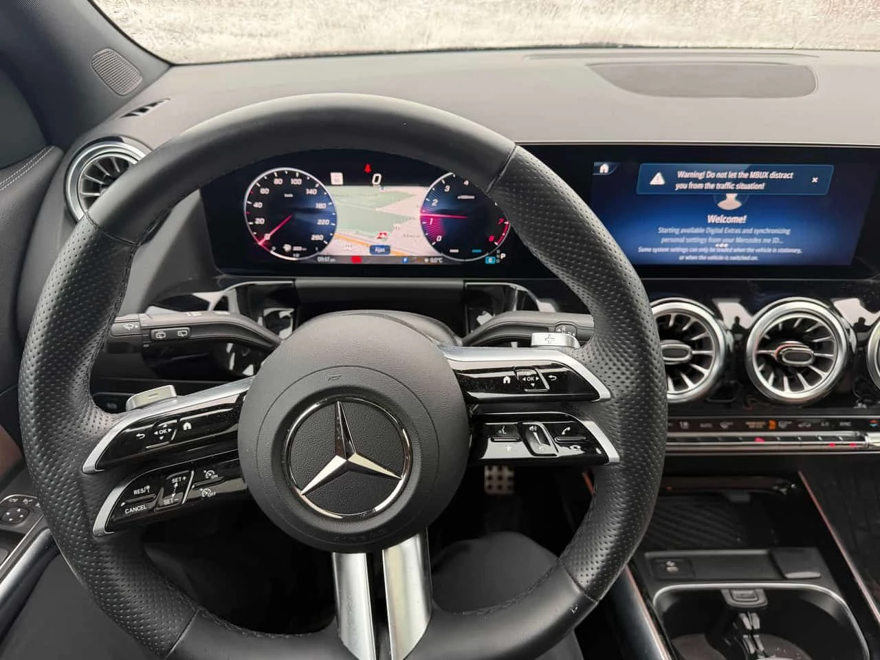 Mercedes-Benz GLA 250 4MATIC/360/ПАНОРАМА/ПОДГРЕВИ, снимка 9 - Автомобили и джипове - 54638589