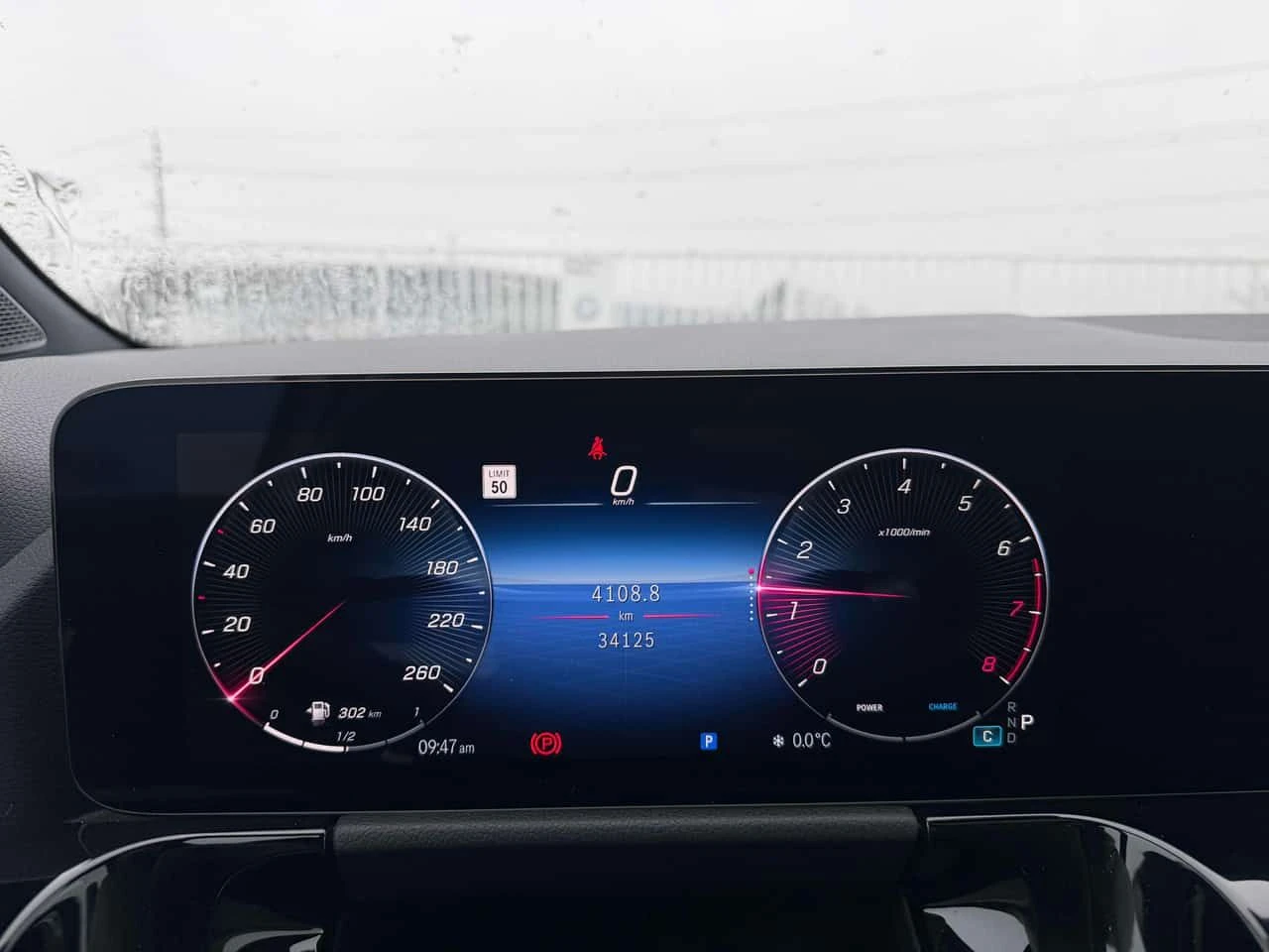 Mercedes-Benz GLA 250 4MATIC/360/ПАНОРАМА/ПОДГРЕВИ, снимка 8 - Автомобили и джипове - 54638589