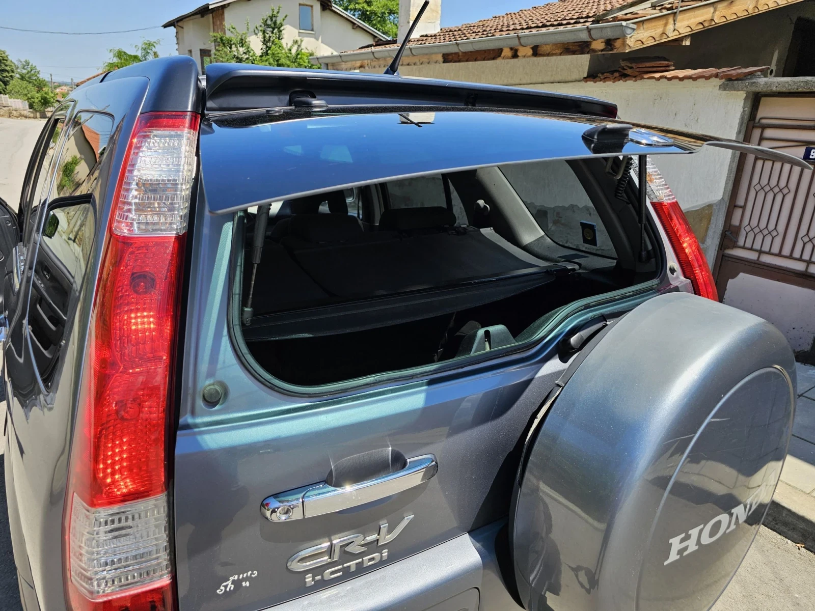 Honda Cr-v 2.2d* 140* 4x4* Face, снимка 16 - Автомобили и джипове - 54680072