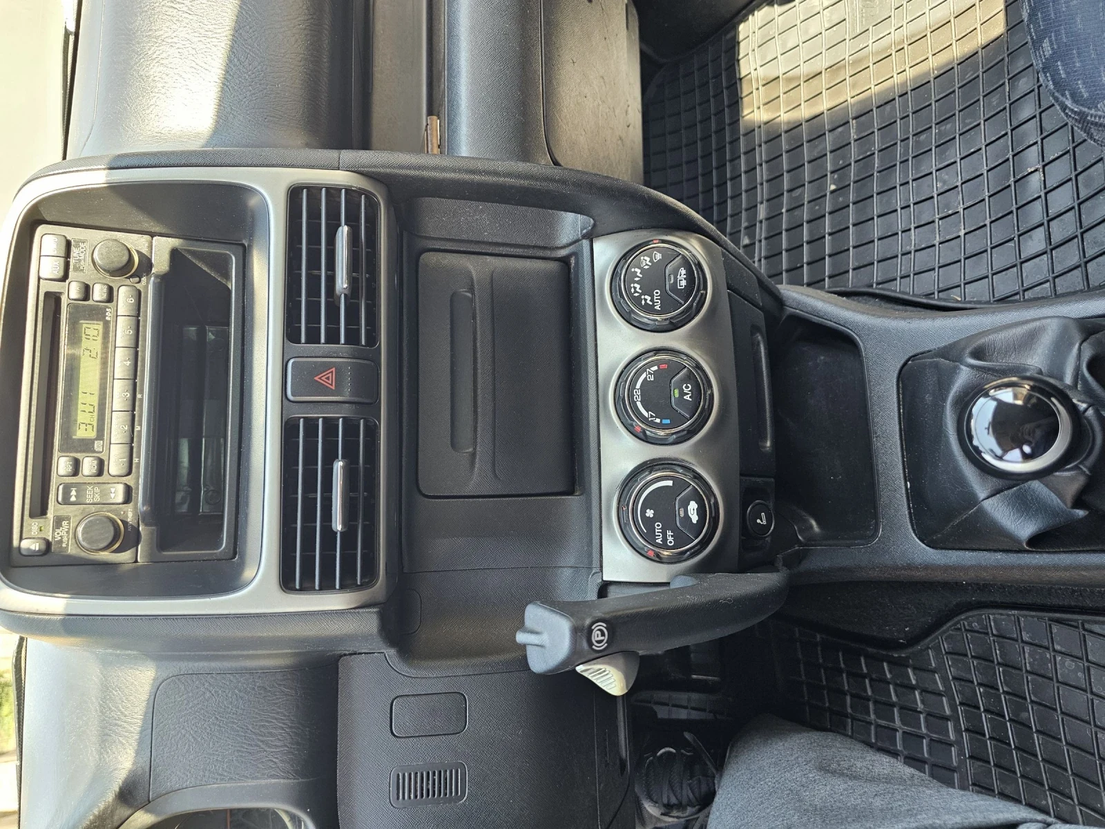 Honda Cr-v 2.2d* 140* 4x4* Face, снимка 8 - Автомобили и джипове - 54680072
