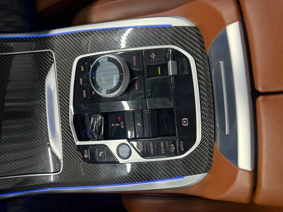 BMW X7 40i* M-SPORT* HEAD-UP* CARBON* ПАНОРАМА* ОБДУХВАНЕ, снимка 13 - Автомобили и джипове - 54776843