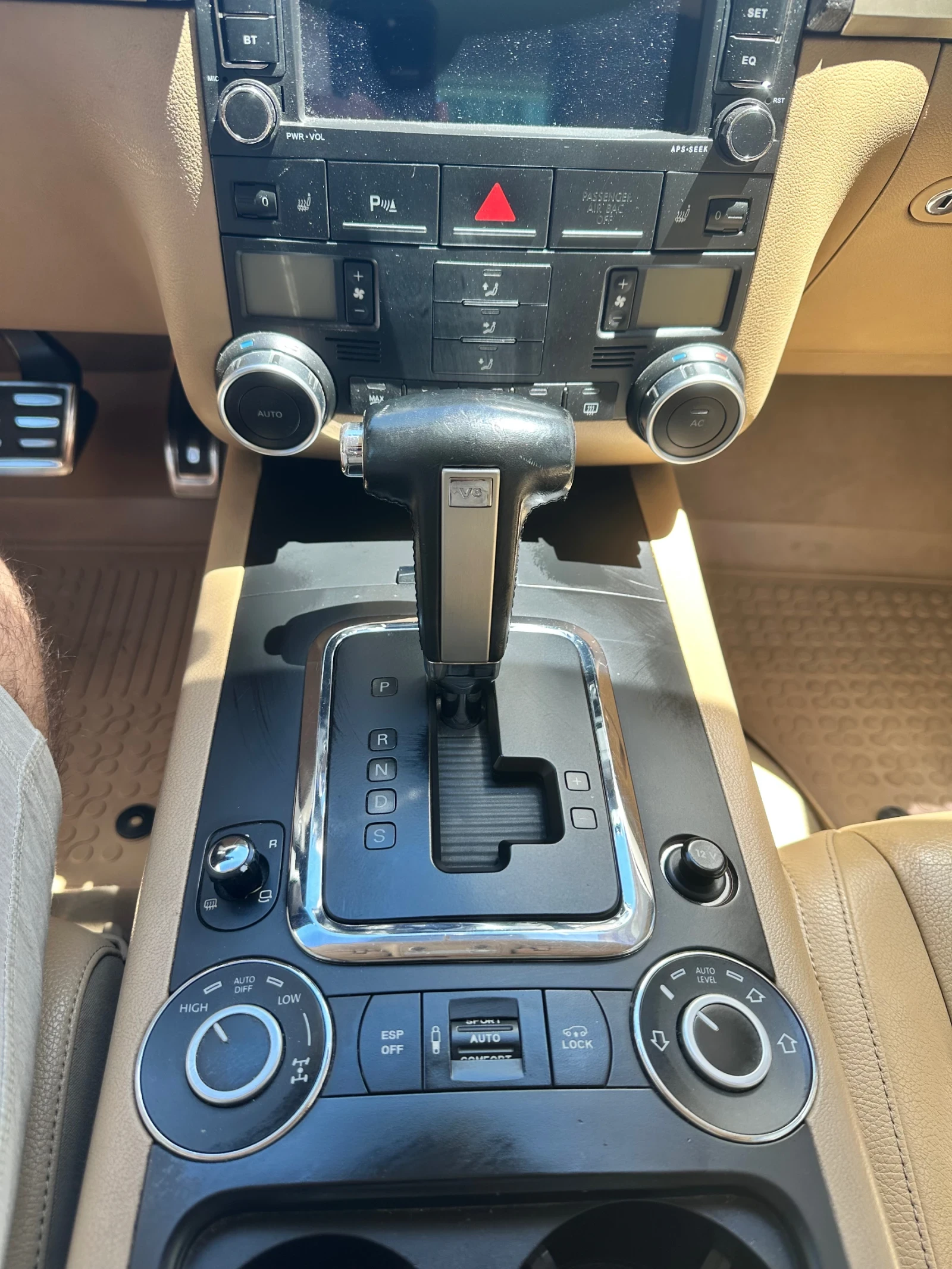 VW Touareg ТОП, снимка 10 - Автомобили и джипове - 54973922