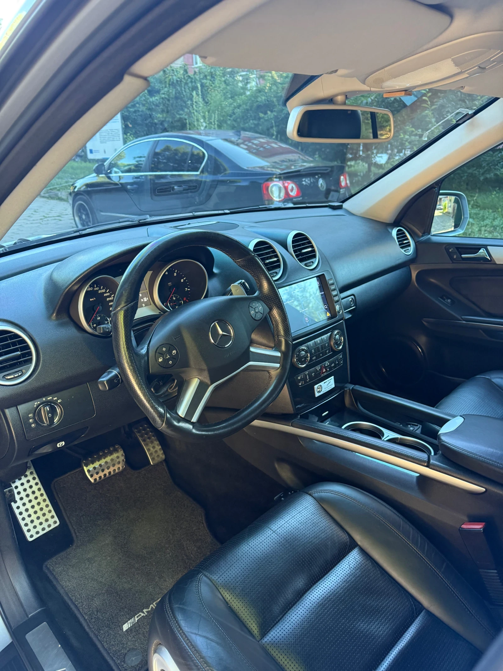 Mercedes-Benz ML 63 AMG AMG, снимка 6 - Автомобили и джипове - 55051622