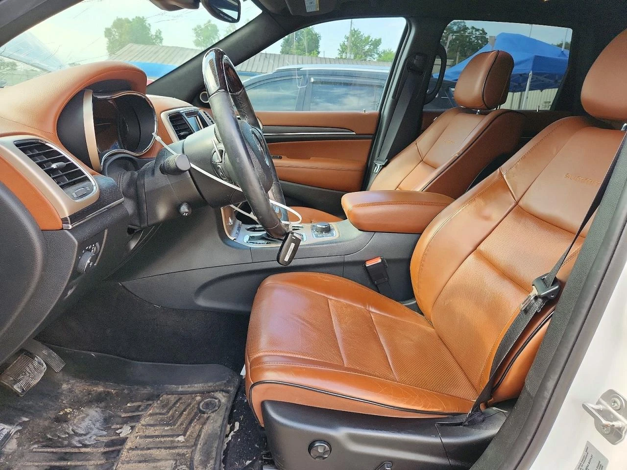 Jeep Grand cherokee 5.7 SUMMIT HARMON KARDON/PANORAMA/360CAM, снимка 7 - Автомобили и джипове - 55307158