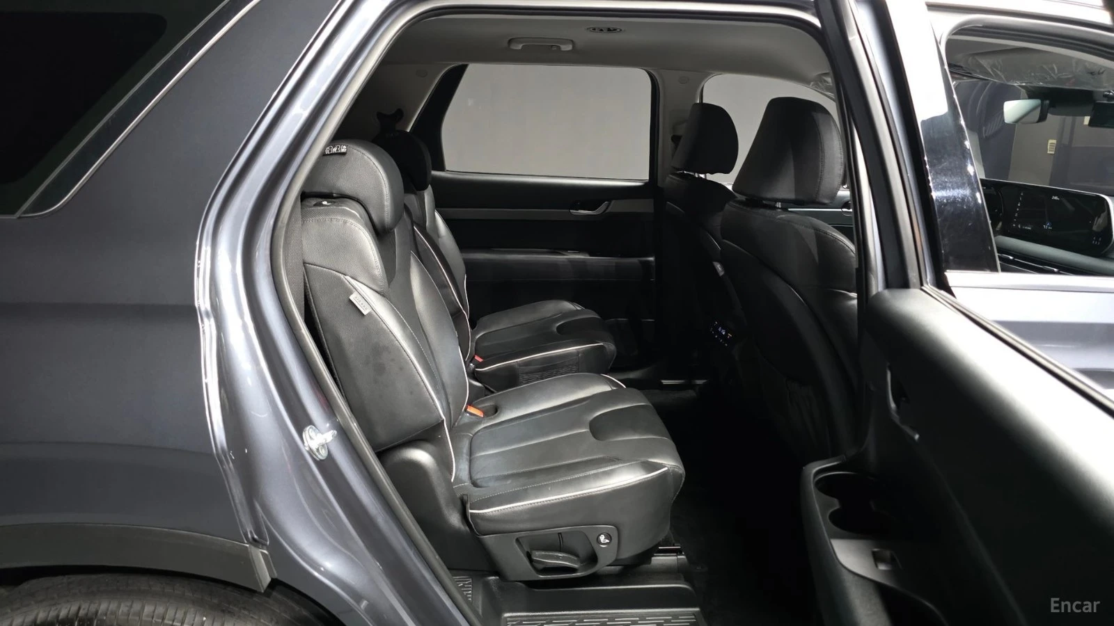 Hyundai Palisade * ПАНО* KEYLESS* Camera* ПОДГРЕВ* 360* , снимка 11 - Автомобили и джипове - 55624282