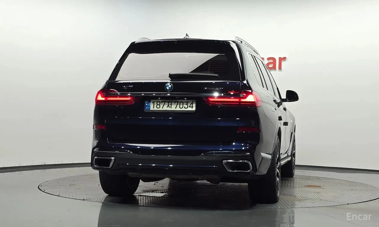 BMW X7 * xDrive 40i M Sport 6STR * ЦЕНА ДО БГ, снимка 4 - Автомобили и джипове - 55886898