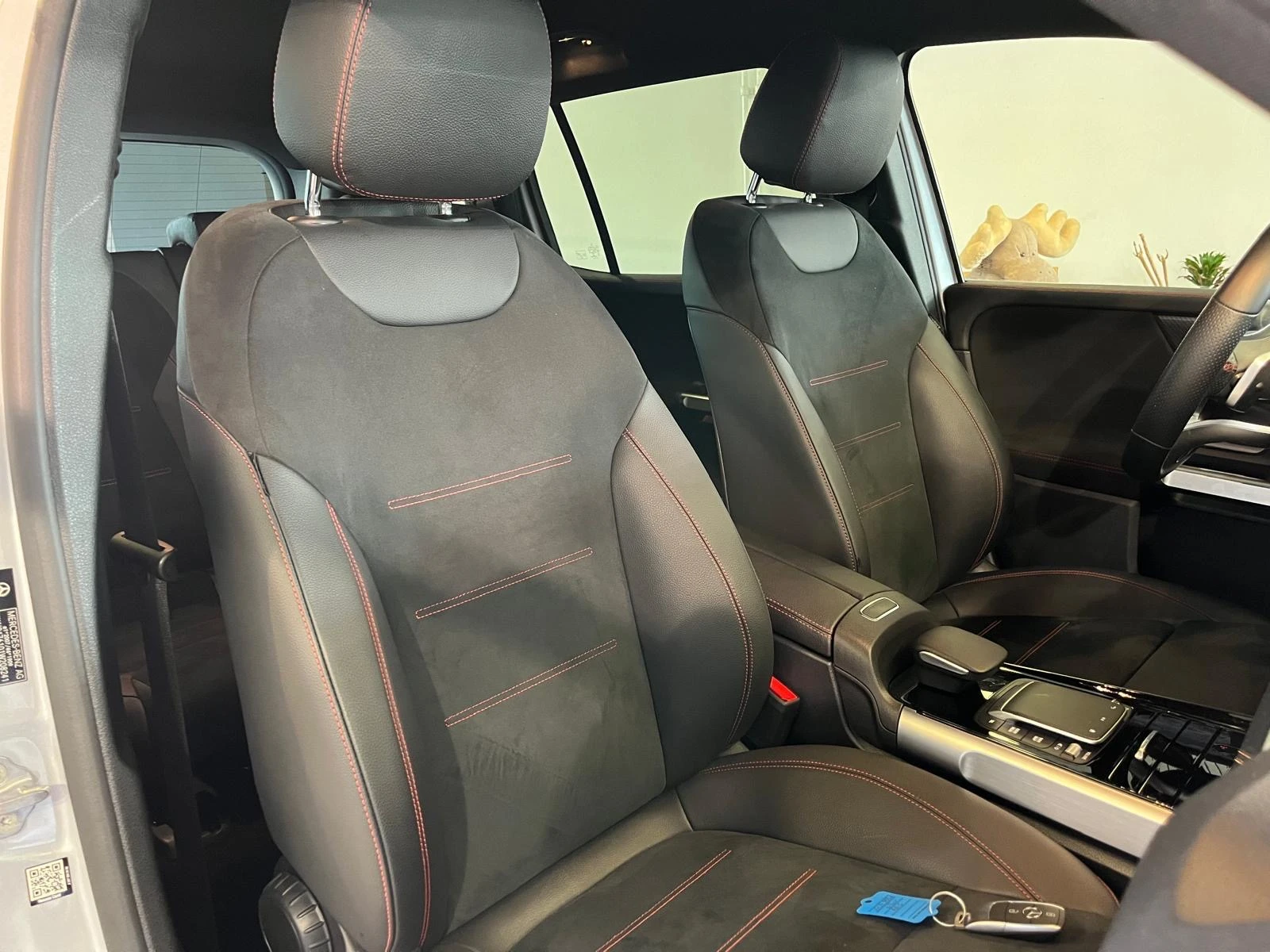 Mercedes-Benz GLB, снимка 7 - Автомобили и джипове - 56297181