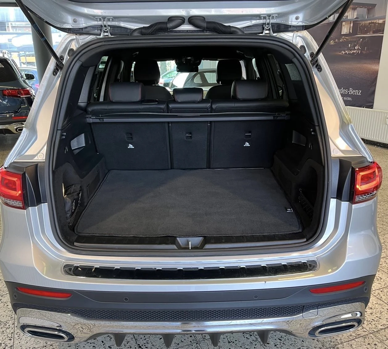 Mercedes-Benz GLB, снимка 9 - Автомобили и джипове - 56297181