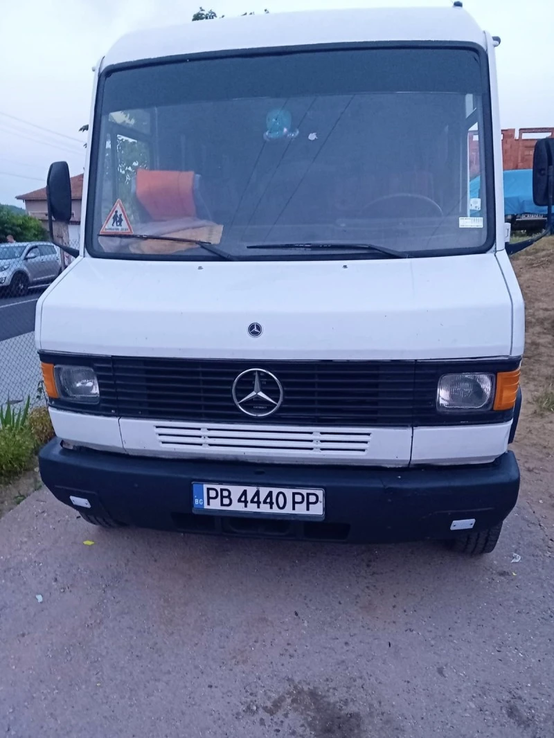 Mercedes-Benz 711, снимка 2 - Бусове и автобуси - 47307319