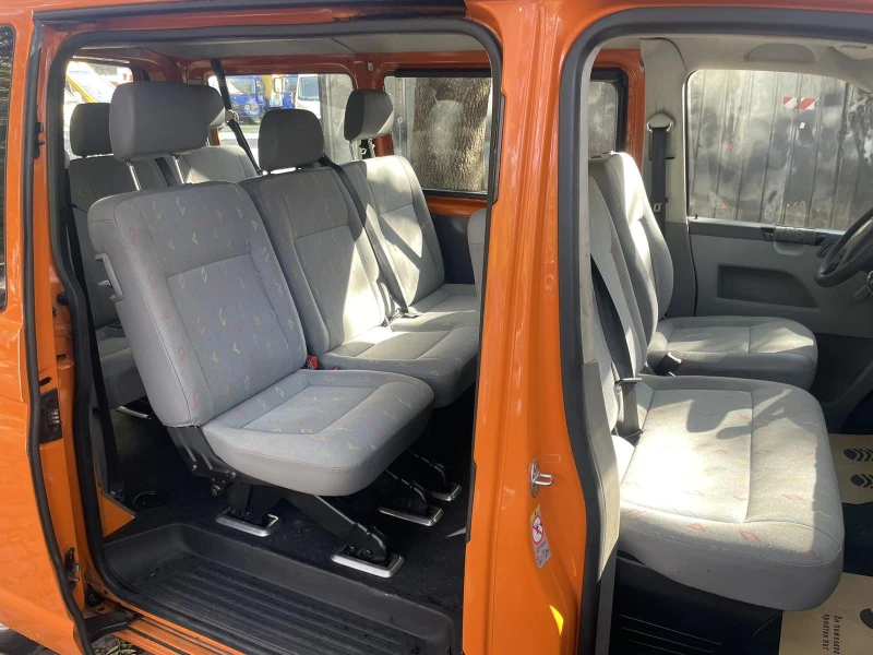 VW Transporter T5 - 1.9TDi, снимка 9 - Бусове и автобуси - 47530345