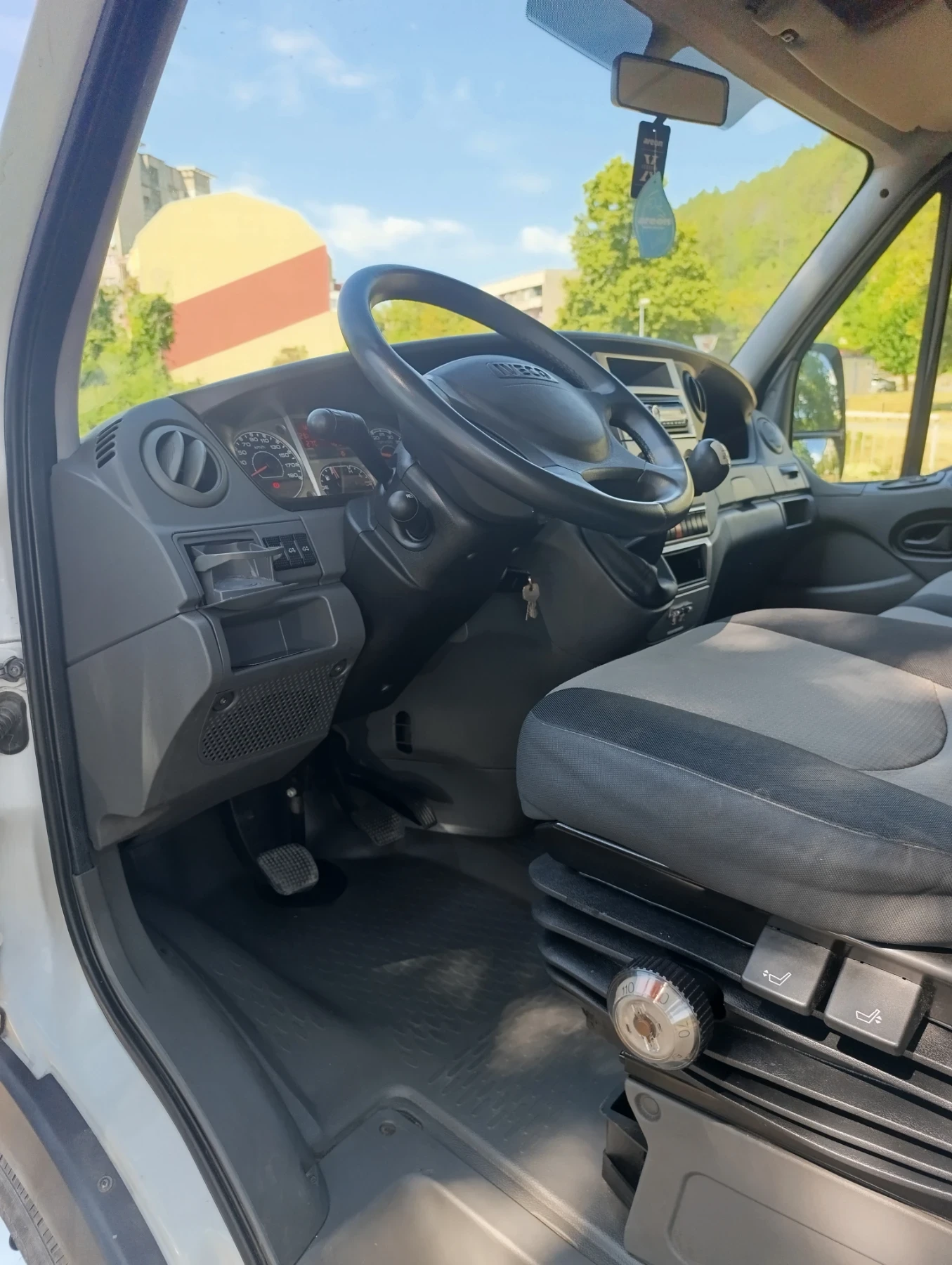 Iveco 35c13 2.3* 140ps* КЛИМАТИК, снимка 10 - Бусове и автобуси - 55467246