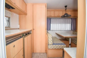 Каравана Burstner Fun Sportiv 400 TS+ ФОРСЕЛТ, снимка 6