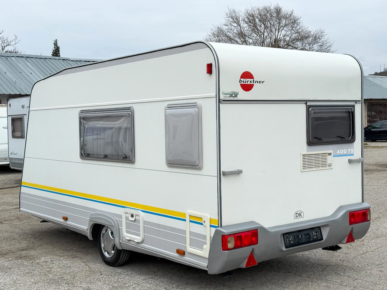 Каравана Burstner Fun Sportiv 400 TS+ ФОРСЕЛТ, снимка 3 - Каравани и кемпери - 53931294