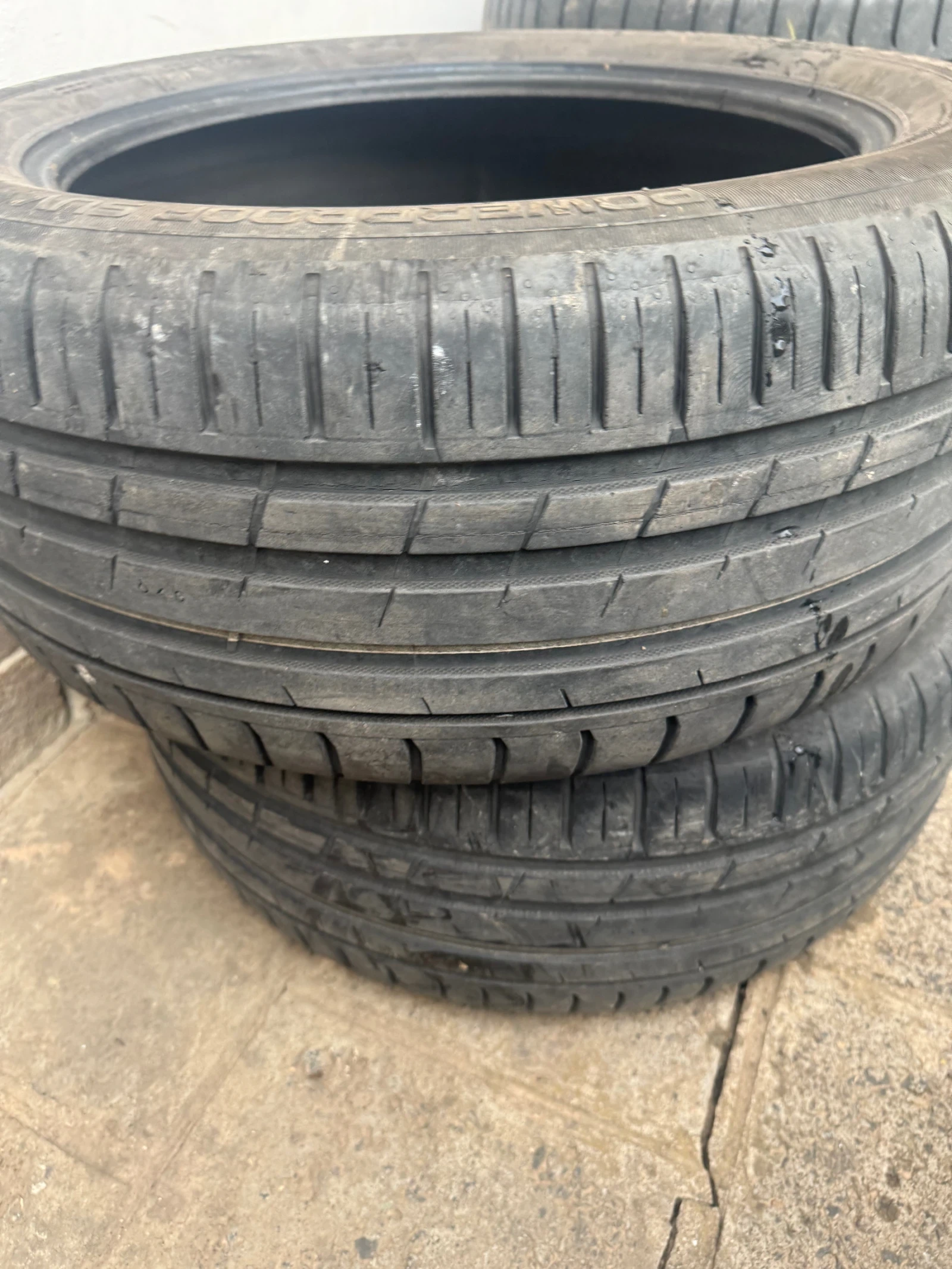 Гуми Летни 255/50R19, снимка 2 - Гуми и джанти - 54688917