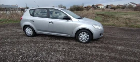 Kia Ceed 1.4i ГАЗ фабрична, снимка 1