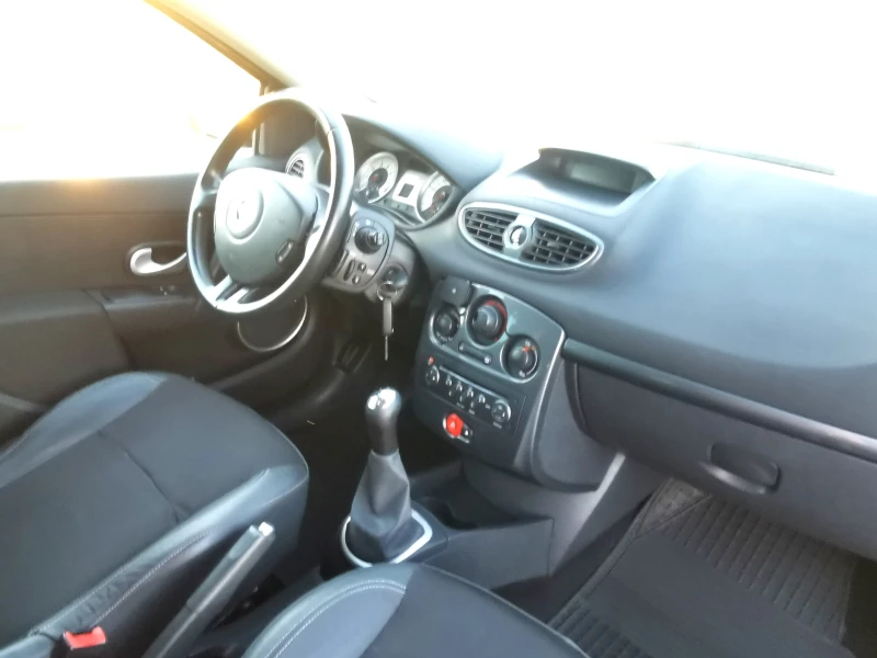 Renault Clio CLIO R 1.2 GAZ, снимка 6 - Автомобили и джипове - 47441826