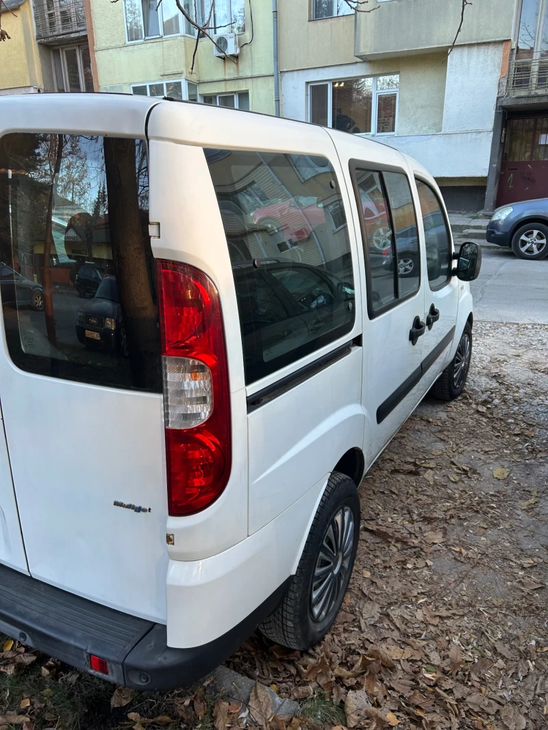 Fiat Doblo, снимка 4 - Автомобили и джипове - 47915155