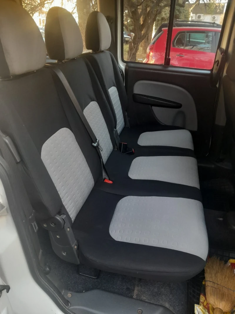 Fiat Doblo, снимка 9 - Автомобили и джипове - 48883143