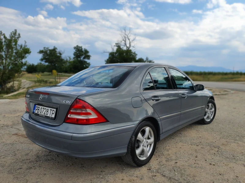 Mercedes-Benz C 200, снимка 2 - Автомобили и джипове - 48324288