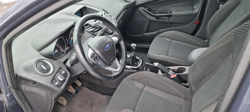 Ford Fiesta 1.4 , снимка 7 - Автомобили и джипове - 48788382