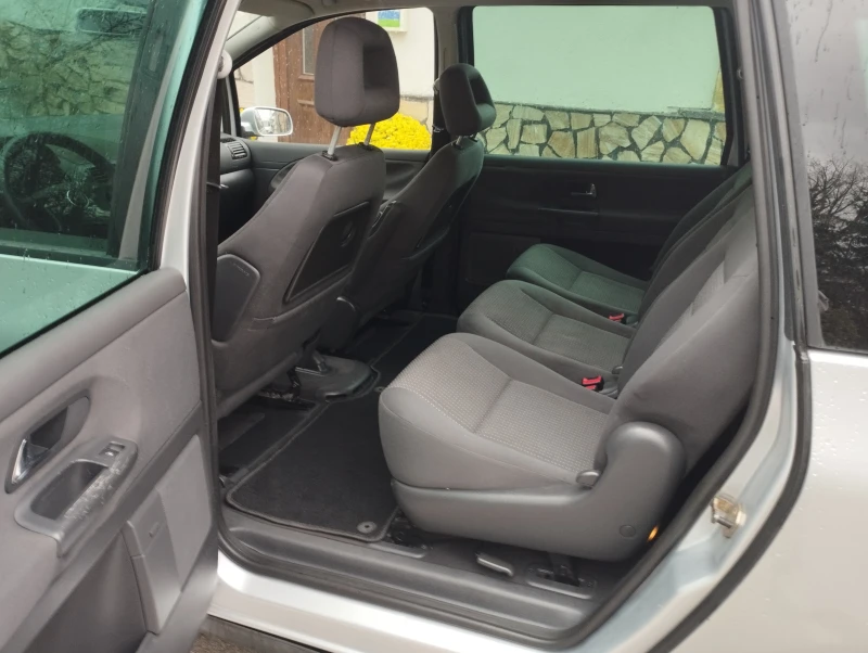 Seat Alhambra 2.0, снимка 9 - Автомобили и джипове - 51338434