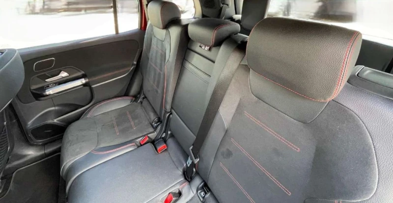 Mercedes-Benz EQB 300 4Matic AMG Line, снимка 10 - Автомобили и джипове - 52199789