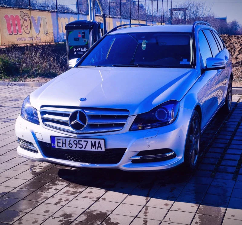 Mercedes-Benz C 220 CDI, снимка 12 - Автомобили и джипове - 52283556