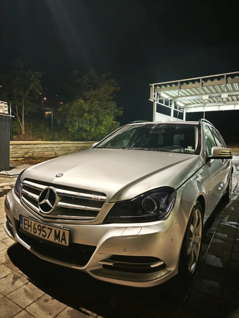 Mercedes-Benz C 220 CDI, снимка 4 - Автомобили и джипове - 52283556