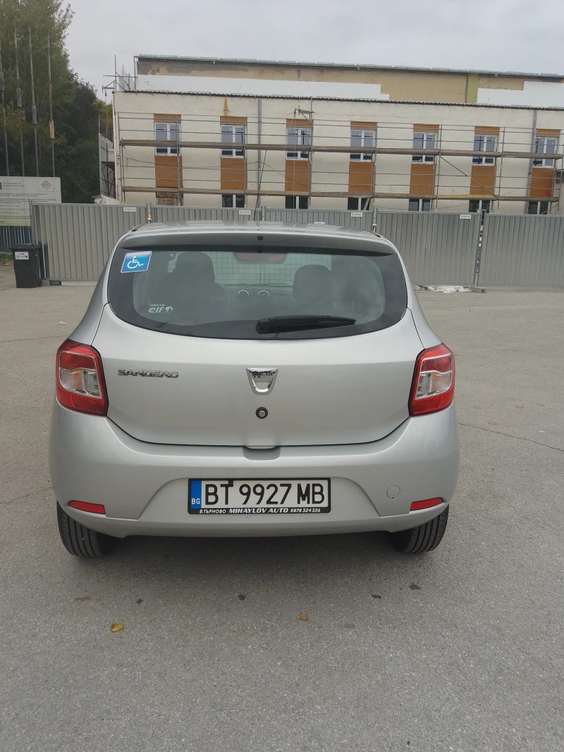 Dacia Sandero 1.2, каско, гаражна, navi , kamera, снимка 2 - Автомобили и джипове - 52473165