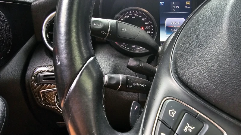 Mercedes-Benz C 200, снимка 16 - Автомобили и джипове - 52548823