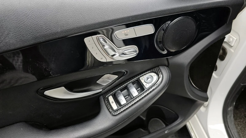 Mercedes-Benz C 200, снимка 15 - Автомобили и джипове - 52548823