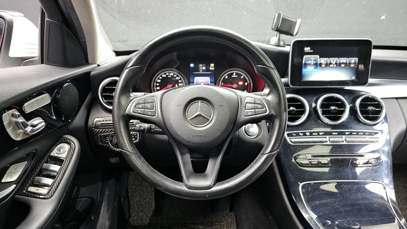 Mercedes-Benz C 200, снимка 12 - Автомобили и джипове - 52548823