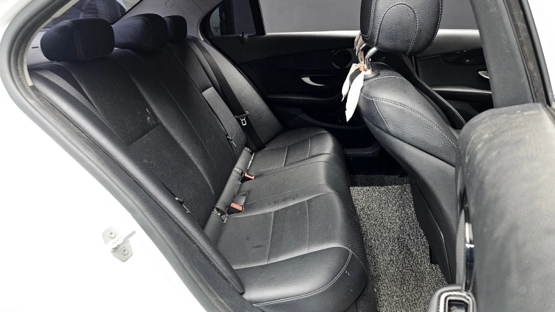 Mercedes-Benz C 200, снимка 11 - Автомобили и джипове - 52548823