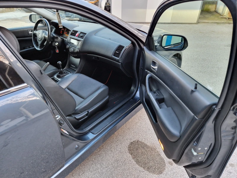 Honda Accord 2.4 I-VTEC TYPE S, снимка 11 - Автомобили и джипове - 53037928