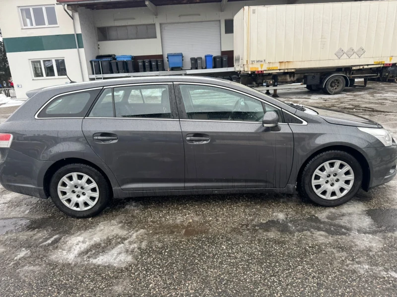 Toyota Avensis 2.0 D-4D 126 Diesel GERMANY, снимка 3 - Автомобили и джипове - 53089962
